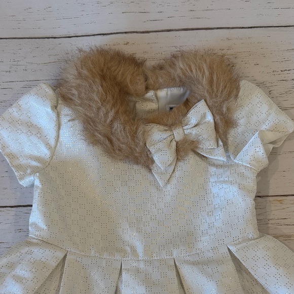 Janie and Jack Elegant Cream Dress with Faux Fur Collar - Picture 3 of 6